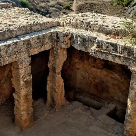 شقة Chriselina Gottage *