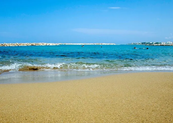 Chriselina Gottage *